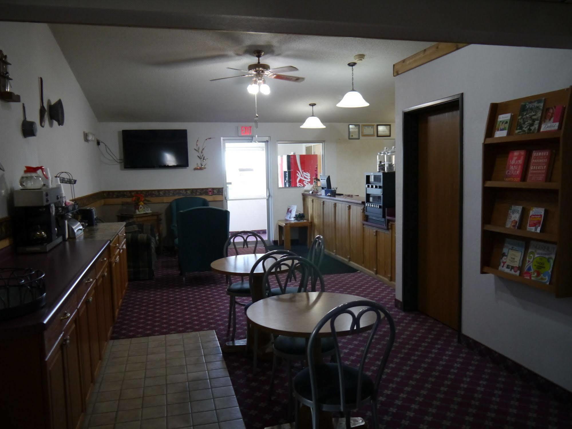 Westwood Inn & Suites - Kimball Eksteriør billede